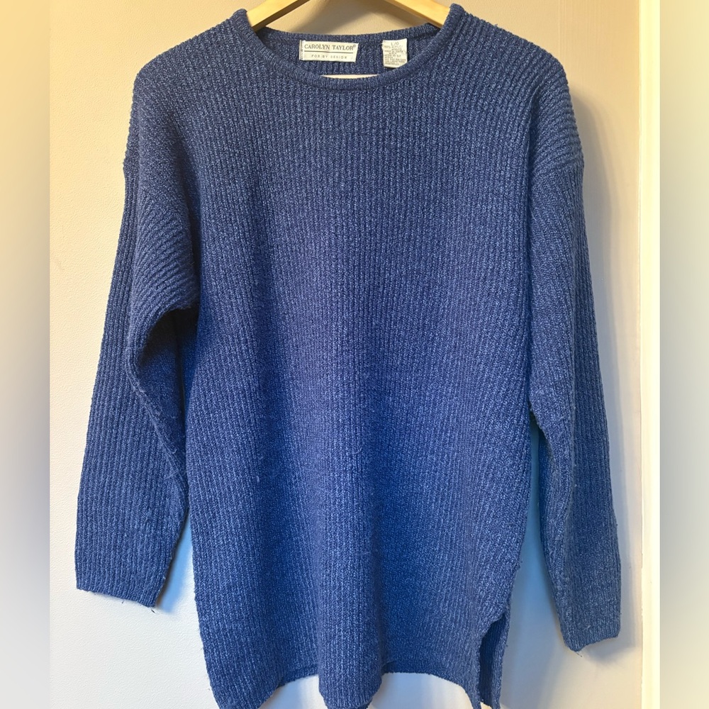 Carolyn Taylor Women’s Heathered Blue Crewneck Sweater